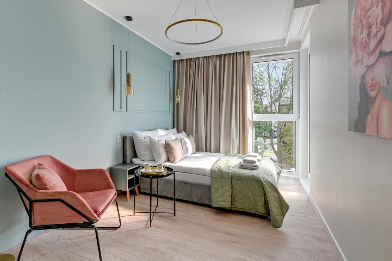 Aura 40 Center By Downtown Danzig